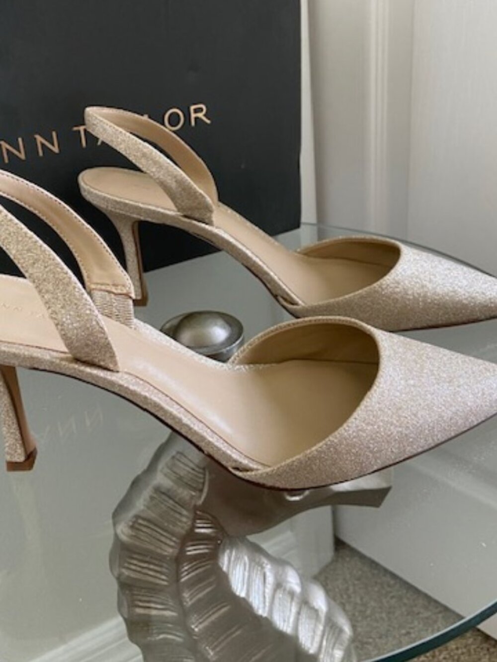 NWT Ann Taylor Gold Glitter Slingbacks Size 9
